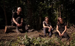 esben_and_the_witch_williamvandervoort-650